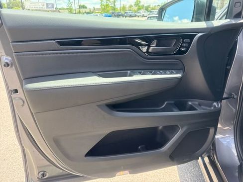 New 2026 Honda Odyssey Touring image 9