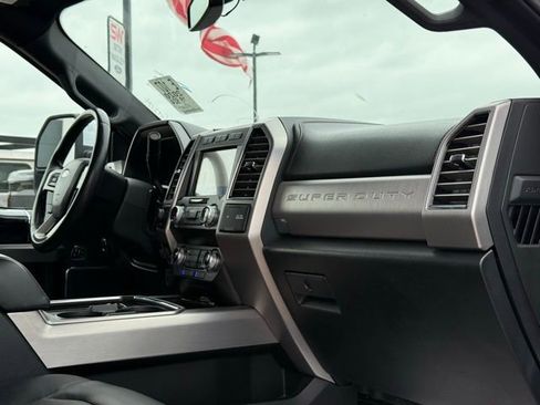 Used 2020 Ford F450 Platinum w/ FX4 Off-Road Package image 19