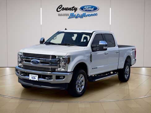 Used 2019 Ford F250 Lariat AWD/4WD image 2