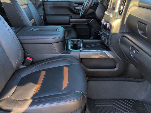 Used 2020 GMC Sierra 2500 AT4 w/ AT4 Premium Package image 30