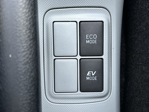 Used 2012 Toyota Prius C Two image 29