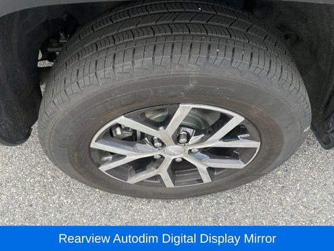 Used 2024 Jeep Grand Cherokee L Limited w/ Luxury Tech Group II AWD/4WD image 13