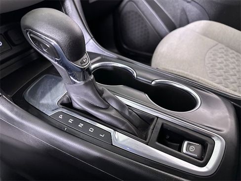 Used 2023 Chevrolet Equinox LT image 16