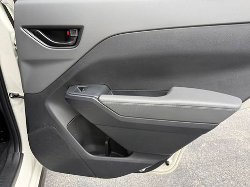 Used 2024 Subaru Crosstrek 2.0i Premium image 24