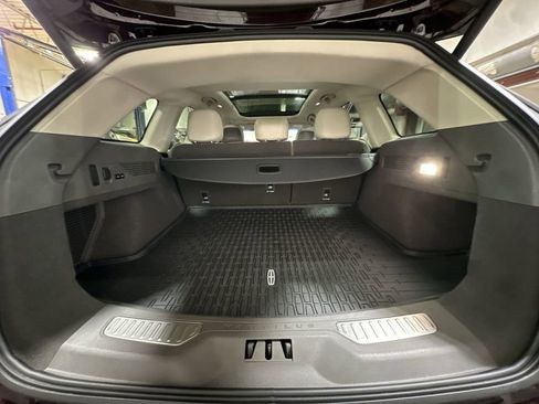 Used 2024 Lincoln Nautilus Premier w/ Equipment Group 102A image 22