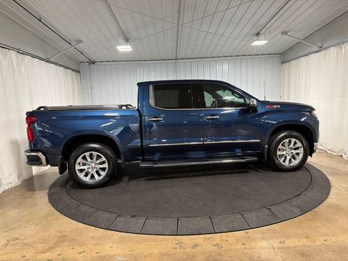 Used 2020 Chevrolet Silverado 1500 LTZ w/ LTZ Plus Package AWD/4WD image 10