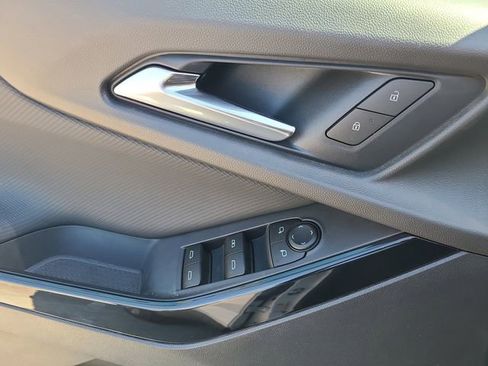 New 2026 Chevrolet Equinox LT w/ Safety and Technology Package image 31