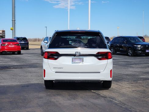 New 2026 Honda Odyssey EX-L image 8