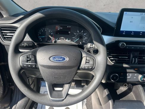 Used 2022 Ford Escape SE FWD image 27