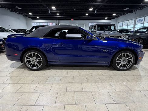 Used 2013 Ford Mustang GT w/ Brembo Brake Pkg RWD image 24