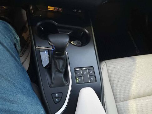 Used 2024 Lexus UX 250h AWD w/ Premium Package image 25