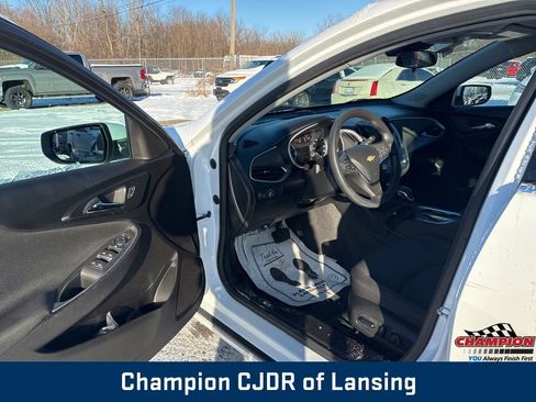 Used 2024 Chevrolet Malibu LT FWD image 13