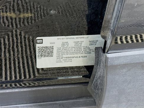 Used 2023 Chevrolet Bolt EUV LT w/ Driver Confidence Package image 22