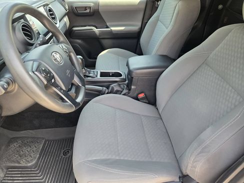 Used 2020 Toyota Tacoma SR RWD image 14