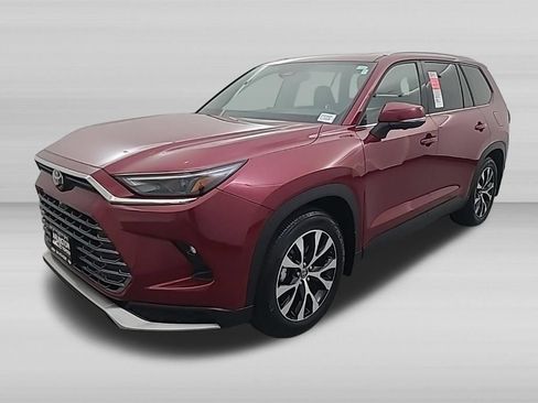 Used 2026 Toyota Grand Highlander AWD Hybrid image 9