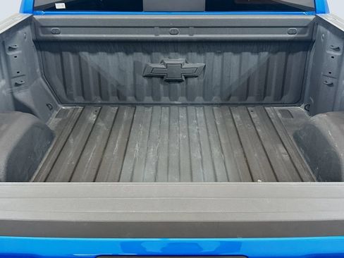 Used 2025 Chevrolet Silverado 1500 ZR2 w/ Technology Package AWD/4WD image 25