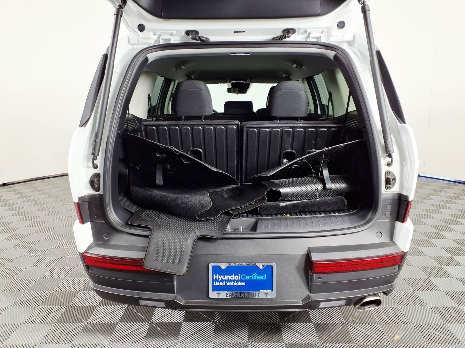 Certified 2025 Hyundai Santa Fe SE AWD/4WD image 8