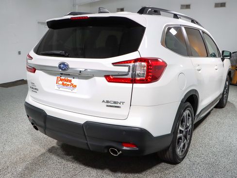 Used 2023 Subaru Ascent Limited w/ Technology Package AWD/4WD image 7