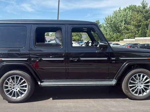 Used 2021 Mercedes-Benz G 550 image 3
