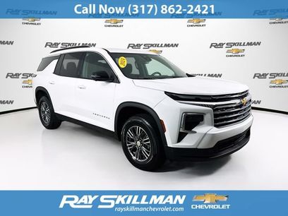 Used 2024 Chevrolet Traverse LT