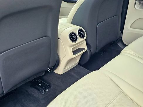 Certified 2025 Mercedes-Benz GLC 300 4MATIC image 26