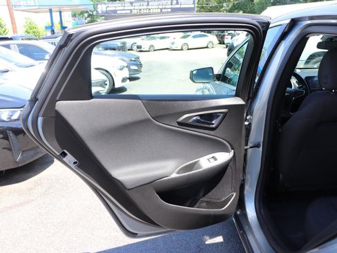 Used 2025 Chevrolet Malibu LT FWD image 24