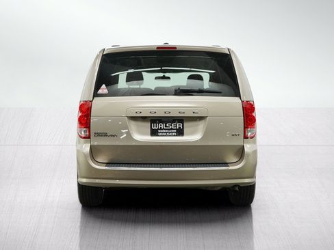 Used 2015 Dodge Grand Caravan SXT FWD image 4