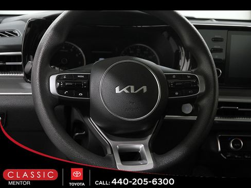Used 2022 Kia K5 LXS FWD image 7