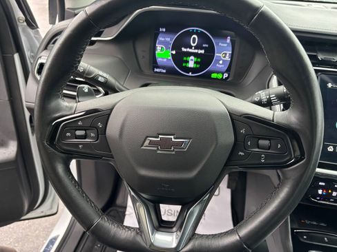 Used 2023 Chevrolet Bolt EUV LT w/ Convenience Package image 18