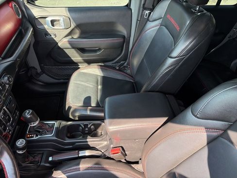 Used 2021 Jeep Wrangler Unlimited Rubicon image 41