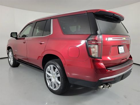 Used 2021 Chevrolet Tahoe High Country w/ Premium Package image 3