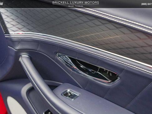 Used 2024 Bentley Flying Spur V8 AWD/4WD image 30