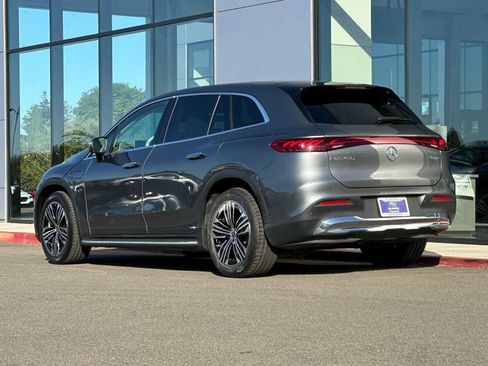 Used 2023 Mercedes-Benz EQS 450+ 4MATIC SUV image 4