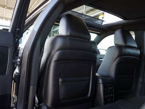 Used 2022 Chrysler 300 S w/ Comfort Group image 30