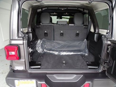 Certified 2025 Jeep Wrangler Unlimited Sahara image 20