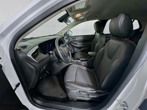 Used 2025 Buick Encore GX Preferred FWD image 13
