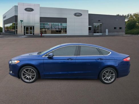 Used 2015 Ford Fusion SE w/ Equipment Group 202A image 7
