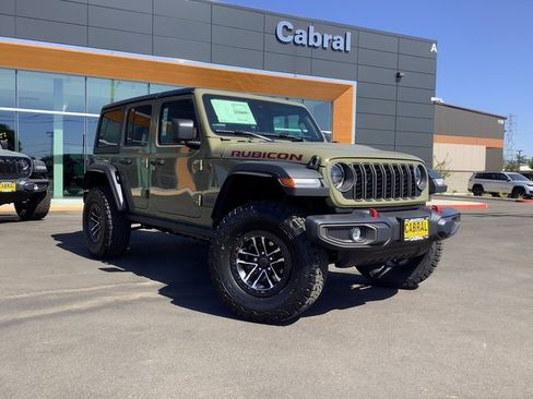 New 2025 Jeep Wrangler Rubicon w/ XTREMEE 35" Tire Package image 2