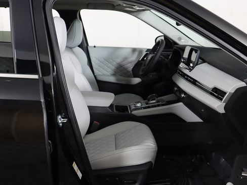 New 2025 Mitsubishi Outlander SEL AWD/4WD image 32