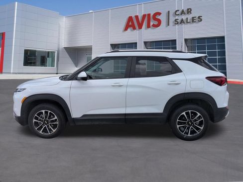Used 2025 Chevrolet TrailBlazer LT AWD/4WD image 10