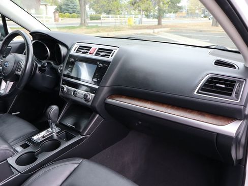 Used 2015 Subaru Outback 2.5i Limited image 17