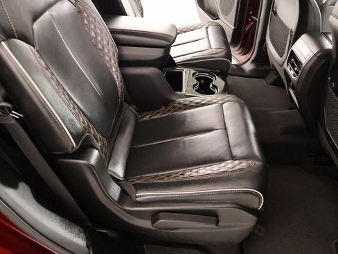 Used 2023 Jeep Grand Cherokee L Summit w/ Luxury Tech Group V image 16