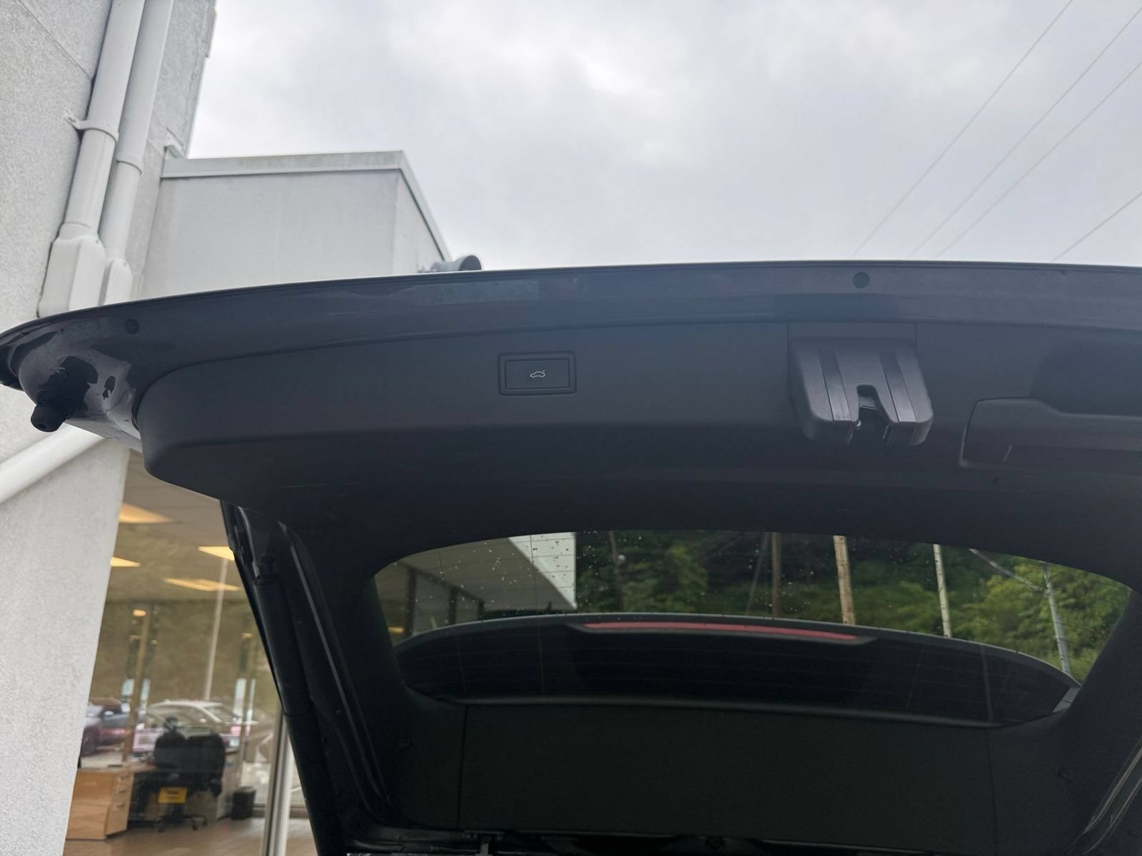 Used 2026 Volkswagen Tiguan SE AWD/4WD image 22