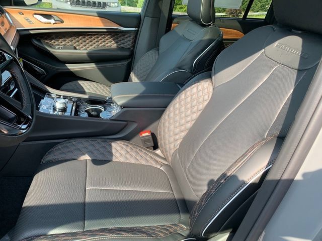 New 2027 Jeep Grand Cherokee Summit AWD/4WD image 12