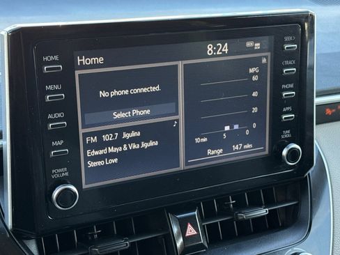Used 2020 Toyota Corolla LE FWD image 18