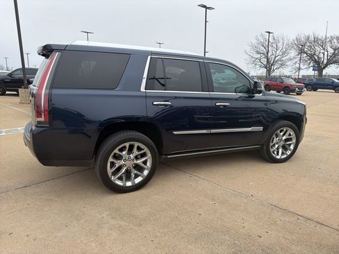 Used 2018 Cadillac Escalade Premium Luxury image 9