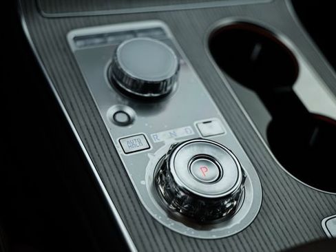 Certified 2026 Genesis GV80 3.5T Prestige image 40