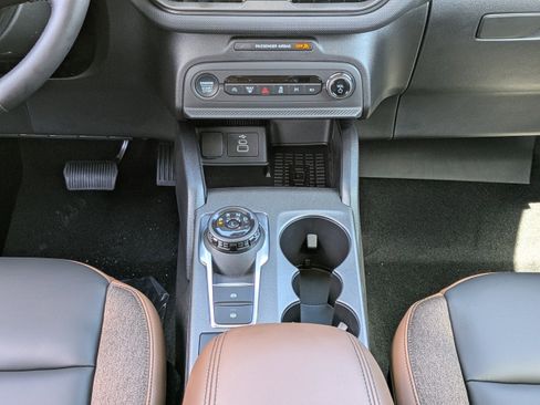 New 2025 Ford Bronco Sport Outer Banks w/ Outer Banks Tech Package+ AWD/4WD image 16