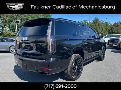 Used 2026 Cadillac Escalade Platinum Sport w/ LPO, ONYX Package AWD/4WD image 6