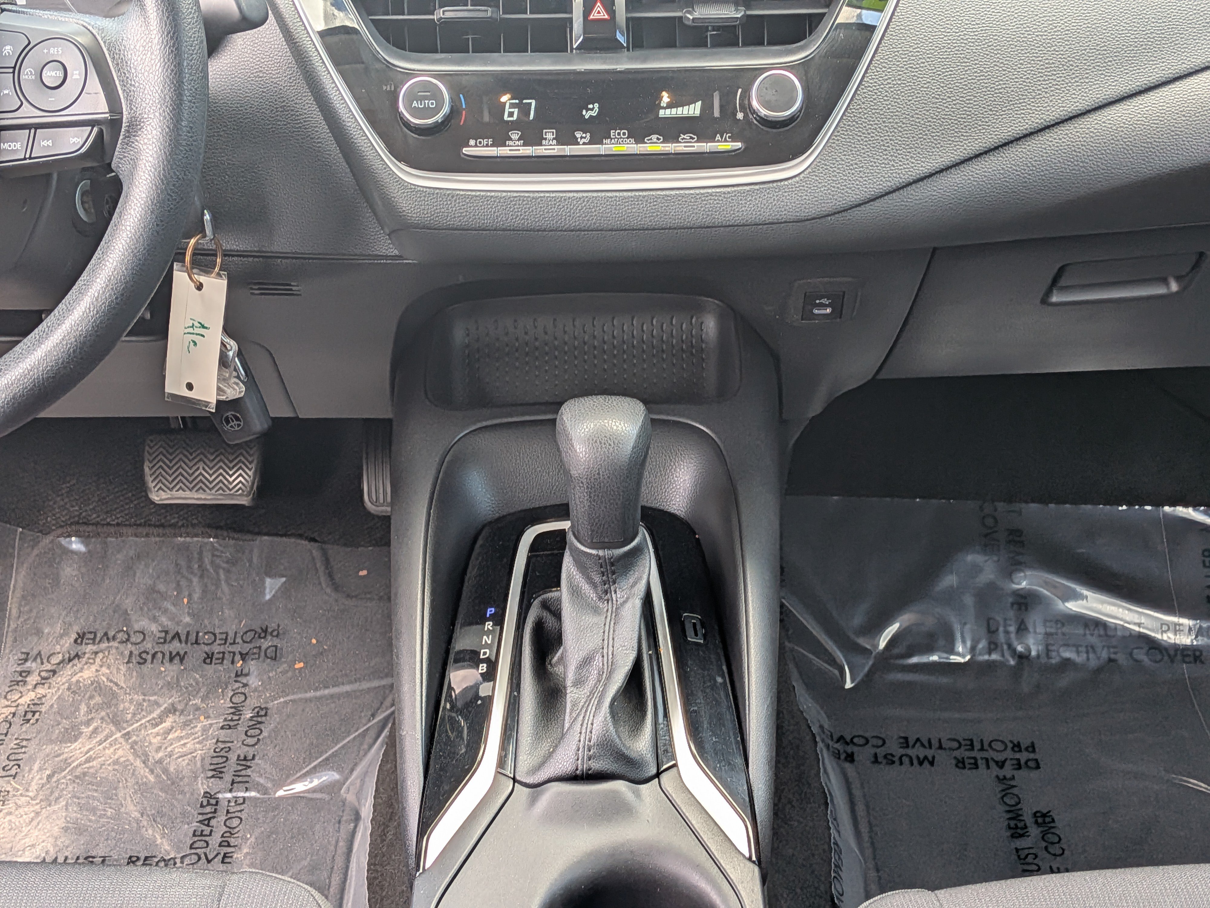 Used 2023 Toyota Corolla LE FWD image 19